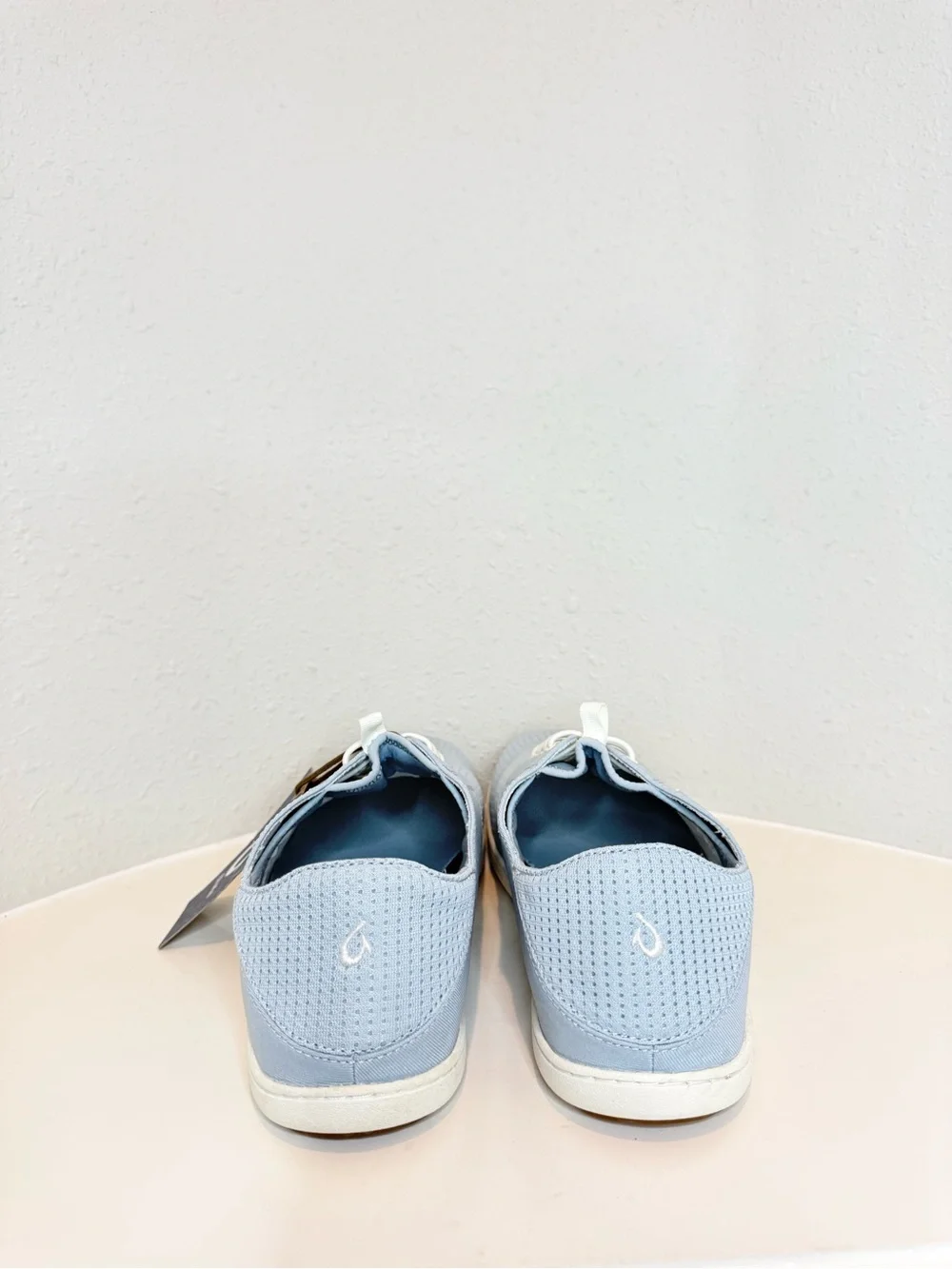OluKai Nohea Moku Men’s Light Blue Denim Canvas Shoes Size 10 NWT